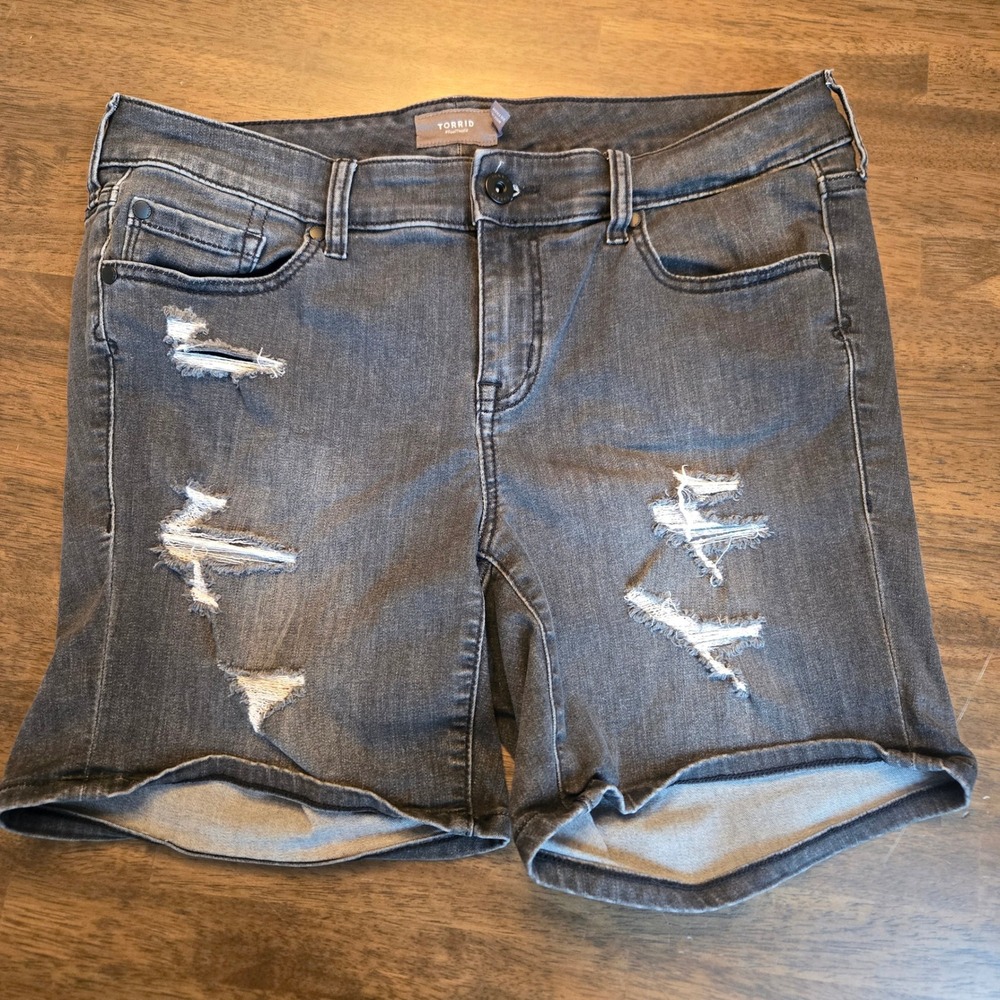 Torrid Womens Size 14 Distressed Denim Shorts Faded Black Stretch Mid Rise